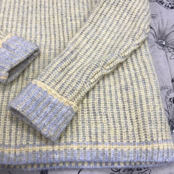 Caslon Turtleneck Sweater - Picture 4 of 6